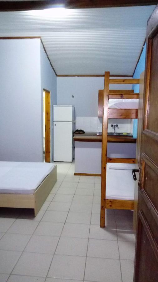 Hotel Camping Elizabeth à Kalyvia Varikou Extérieur photo